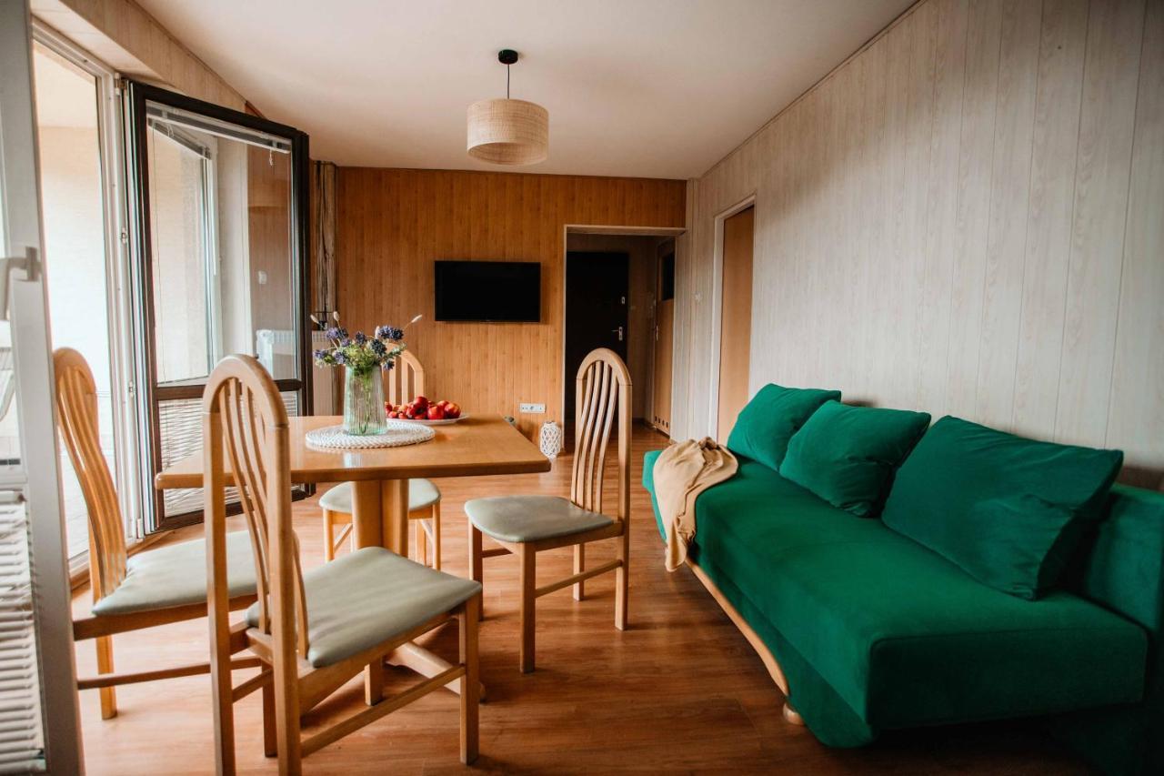 Na Stoczku Nad Samym Jeziorem Z Widokiem Na Jezioro 509-619-803