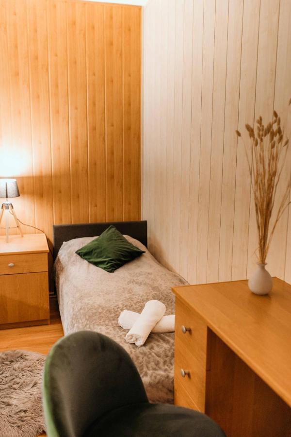Na Stoczku Nad Samym Jeziorem Z Widokiem Na Jezioro 509-619-803